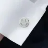 Cadeaux avec le nom: Boutons de manchette en argent grav&eacute; pour le mari&eacute;