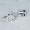 Cadeaux avec le nom: Boutons de manchette en argent grav&eacute; pour le mari&eacute;