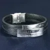 Bracelet en cuir grav&eacute;: Bracelet en cuir grav&eacute;