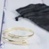 Bijoux personnalis&eacute;s: Bracelet dor&eacute; grav&eacute;