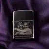 Cadeaux avec le nom: Briquet Zippo grav&eacute; avec photo