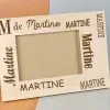 Cadeaux avec le nom: Cadre photo en ch&ecirc;ne personnalis&eacute; avec pr&eacute;nom