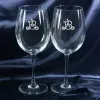 Art de la table personnalis&eacute;: Verres &agrave; vin avec monogramme grav&eacute;