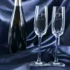 Art de la table personnalis&eacute;: Coupes de champagne avec initiales grav&eacute;es