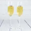 Art de la table personnalis&eacute;: Coupes de champagne avec initiales grav&eacute;es
