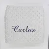 Cadeaux brod&eacute;s: Couverture pour b&eacute;b&eacute; brod&eacute;e &agrave; pois