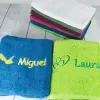 Cadeaux brod&eacute;s: Pack de serviettes brod&eacute;es