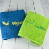 Cadeaux brod&eacute;s: Pack de serviettes brod&eacute;es