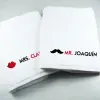 Cadeaux brod&eacute;s: Pack de serviettes brod&eacute;es pour couple