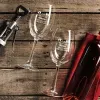 Art de la table personnalis&eacute;: Lot de deux verres &agrave; vin personnalis&eacute;s