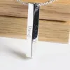 Bijoux personnalis&eacute;s: Pendentif barre verticale grav&eacute;e