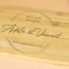 D&eacute;coration: Planche &agrave; d&eacute;couper en bois grav&eacute;e pour couple