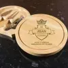 Cadeaux avec le nom: Plateau de fromages grav&eacute; pour le roi du fromage