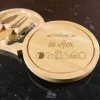 Cadeaux avec le nom: Plateau de fromages personnalis&eacute;