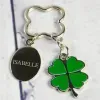 Bijoux personnalis&eacute;s: Porte-cl&eacute;s tr&egrave;fle grav&eacute;