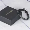 Bijoux personnalis&eacute;s: Bracelet boules et plaque noire grav&eacute;e