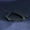 Bijoux personnalis&eacute;s: Bracelet boules et plaque noire grav&eacute;e