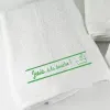 Cadeaux brod&eacute;s: Serviette brod&eacute;e '&Agrave; la douche'