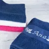 Cadeaux brod&eacute;s: Serviette en coton brod&eacute;
