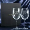 Art de la table personnalis&eacute;: Verres &agrave; vin grav&eacute;s pour anniversaire