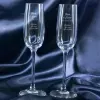 Art de la table personnalis&eacute;: Coupes de champagne avec texte grav&eacute;