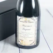 Bouteille de vin avec étiquette vintage