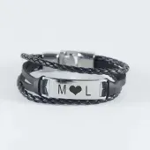 Bracelet gravé en acier et cuir 