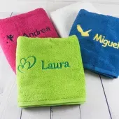 Serviettes brodées avec motif et nom