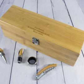 Coffret sommelier gravé en bambou