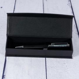 Stylo gravé