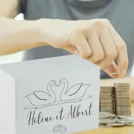 Tirelire en bois gravée personnalisée spéciale pour les couples