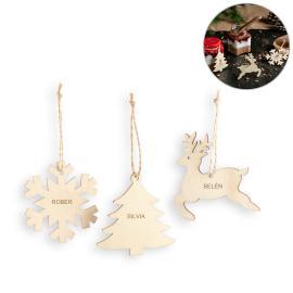 Ornements de Noël en bois gravés