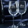 Art de la table personnalisé: Verres à vin gravés Mr et Mrs