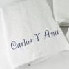 Cadeaux brodés: Ensemble de serviettes avec prénoms brodés