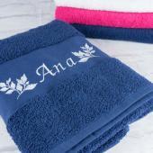 Serviette en coton brodé