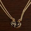 Bijoux personnalisés: Pendentif personnalisé en argent divisible en forme de coeur Bijoux personnalisés: Pendentif personnalisé en argent divisible en forme de coeur