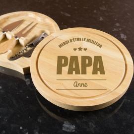 Plateau de fromages en bambou personnalisé pour papa Plateau de fromages en bambou personnalisé pour papa