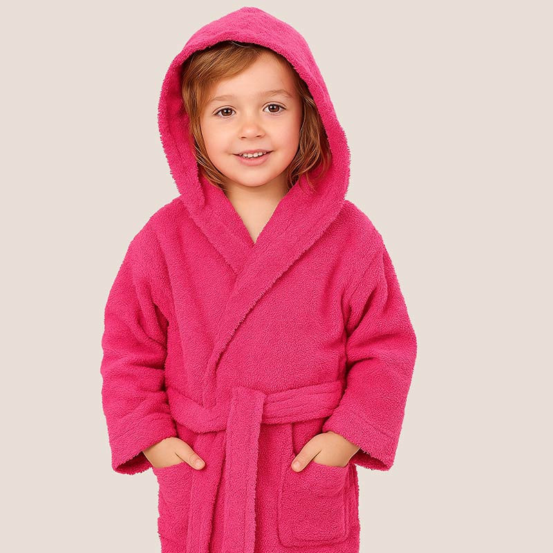 Cadeaux personnalisés: Peignoir brod&eacute; pour enfant avec capuche: Peignoir brod&eacute; pour enfant avec capuche