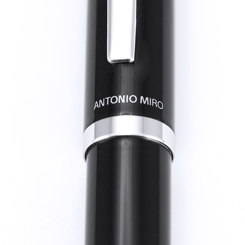 Cadeaux personnalisés: Cadeaux avec le nom: Stylo personnalisé “Antonio Miró”