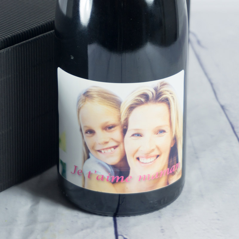 Cadeaux personnalisés: Boissons personnalisées: Bouteille de vin 'Je t'aime' avec photo
