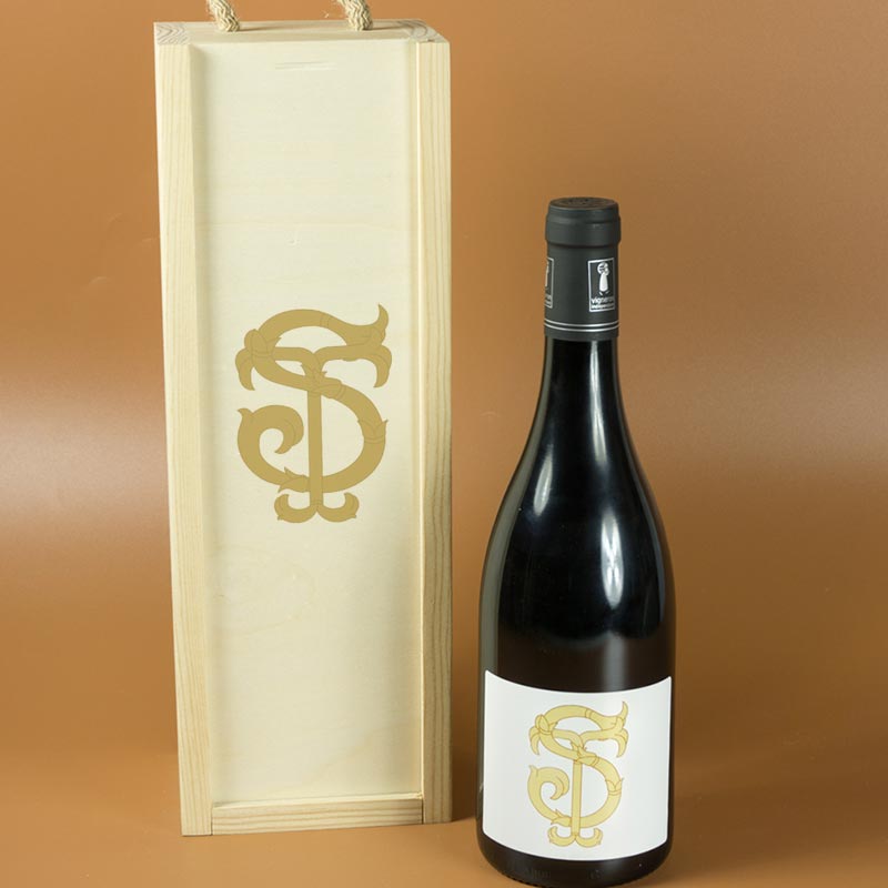 Cadeaux personnalisés: Boissons personnalisées: Bouteille de vin personnalisée avec monogramme