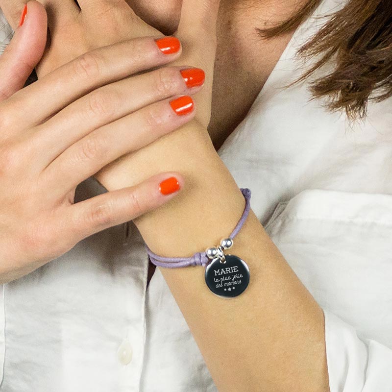 Cadeaux personnalisés: Bijoux personnalisés: Bracelet en argent gravé «la plus jolie des mamans»