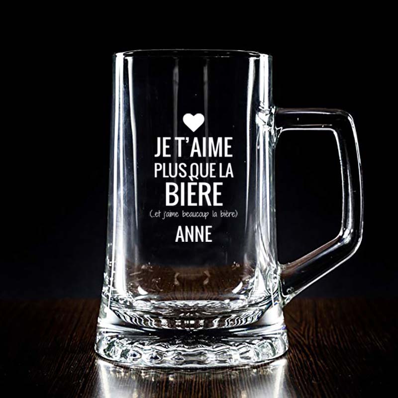 Cadeaux personnalisés: Cadeaux avec le nom: Chope de bière personnalisée 'Je t'aime...'