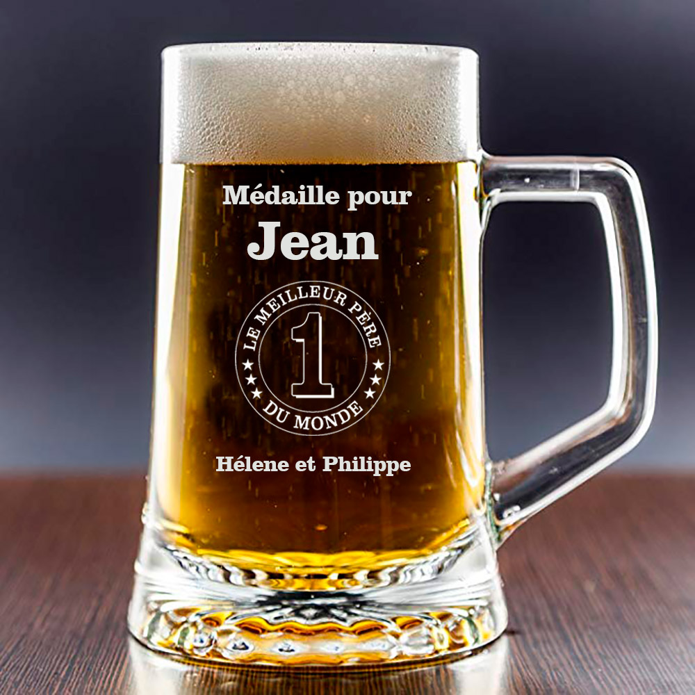 Cadeaux personnalisés: Art de la table personnalisé: Chope de bière et coffret en bois personnalisé