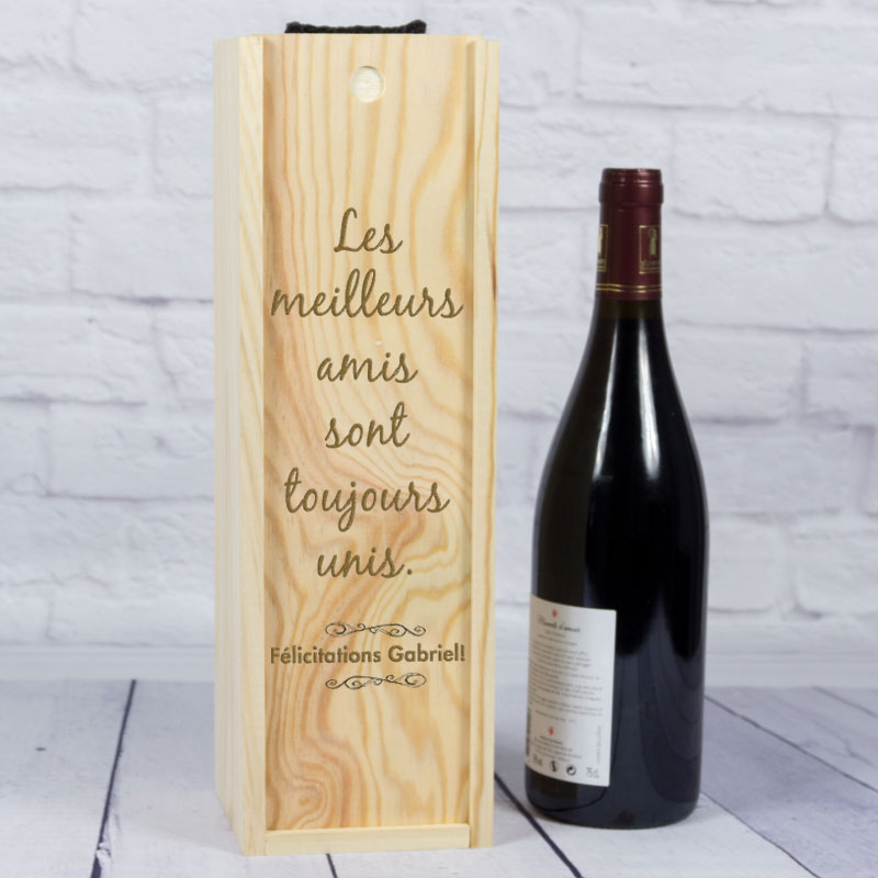 Cadeaux personnalisés: Cadeaux avec le nom: Coffret en bois de bouteilles de vin avec texte gravé