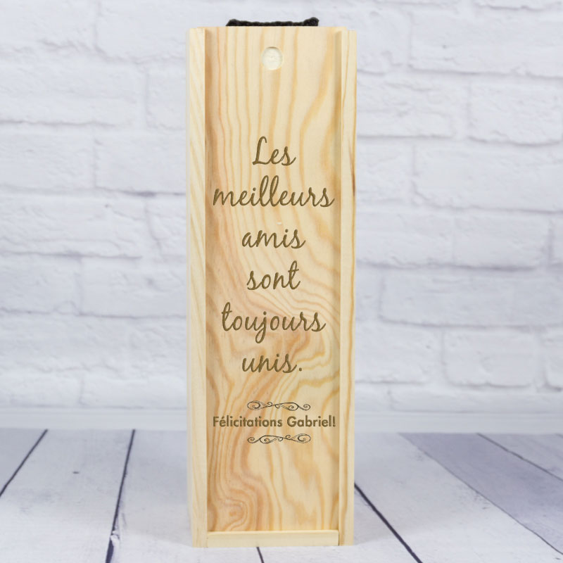 Cadeaux personnalisés: Cadeaux avec le nom: Coffret en bois de bouteilles de vin avec texte gravé