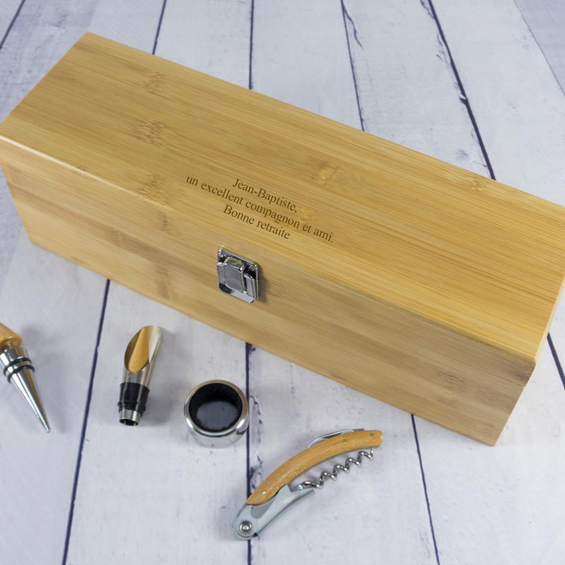 Cadeaux personnalisés: Cadeaux avec le nom: Coffret sommelier gravé en bambou