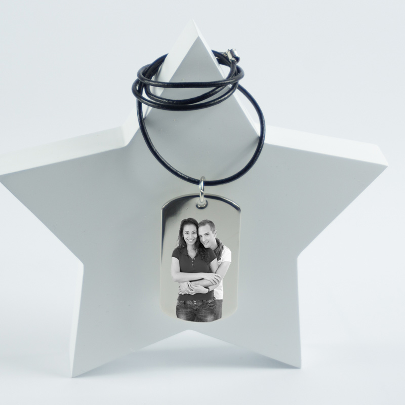 Cadeaux personnalisés: Bijoux personnalisés: Pendentif avec photo et texte gravé