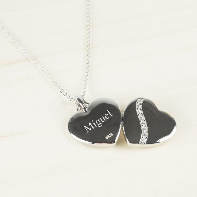 Cadeaux personnalisés: Bijoux personnalisés: Pendentif cœur en argent gravé pour 2 photos