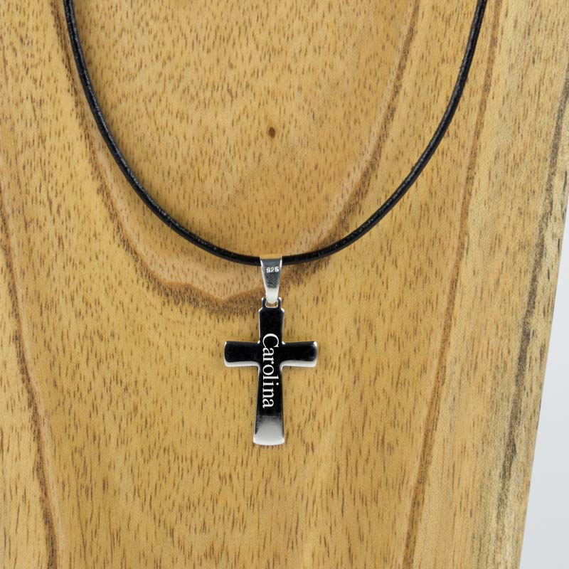 Cadeaux personnalisés: Bijoux personnalisés: Croix en argent personnaliséeCroix en argent personnalisée